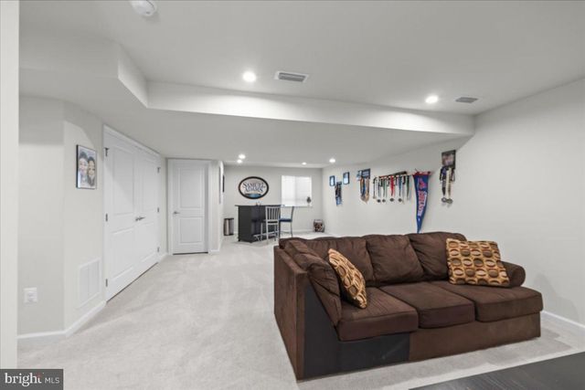 3706 SEABISCUIT WAY, Harrisburg, PA 17110