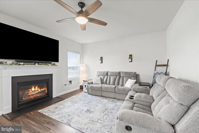 3706 SEABISCUIT WAY, Harrisburg, PA 17110