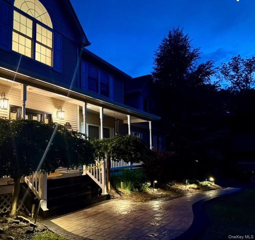 9 Roselawn Road, Highland Mills, NY 10930