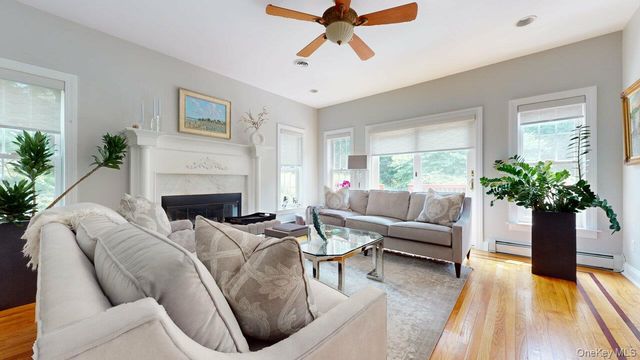 9 Roselawn Road, Highland Mills, NY 10930