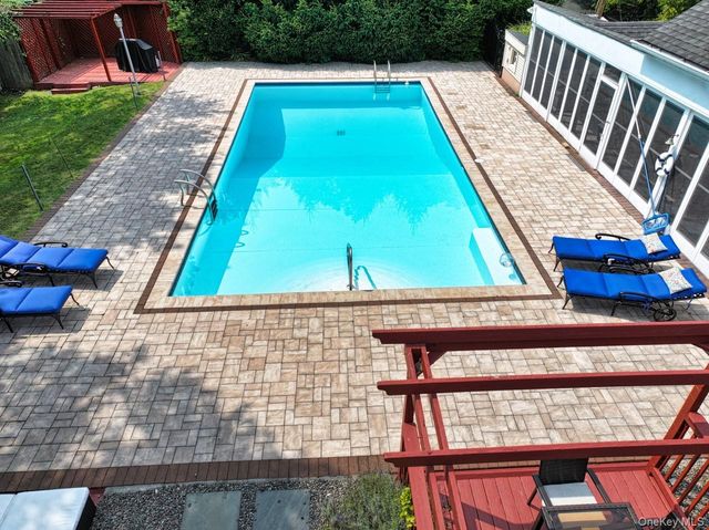 9 Roselawn Road, Highland Mills, NY 10930