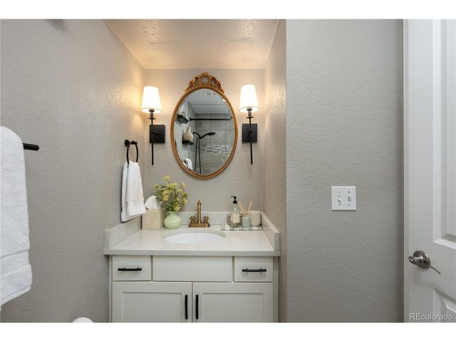 7355 S Elm Ct, Centennial, CO 80122