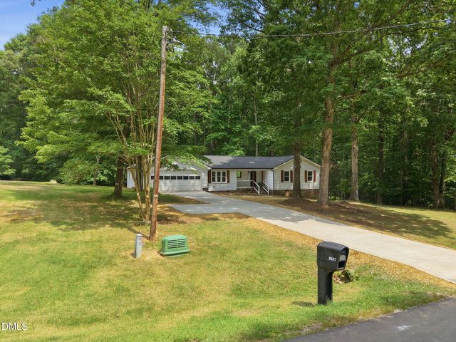 8521 Applecross Circle, Apex, NC 27539