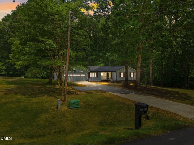 8521 Applecross Circle, Apex, NC 27539