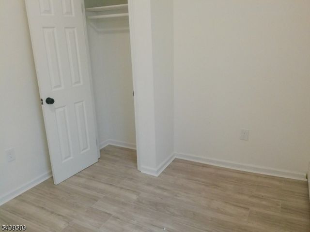 523 Franklin St, Elizabeth City, NJ 07206