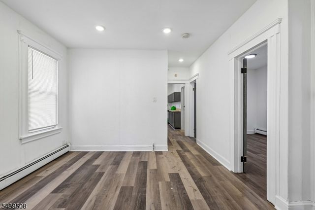 523 Franklin St, Elizabeth City, NJ 07206