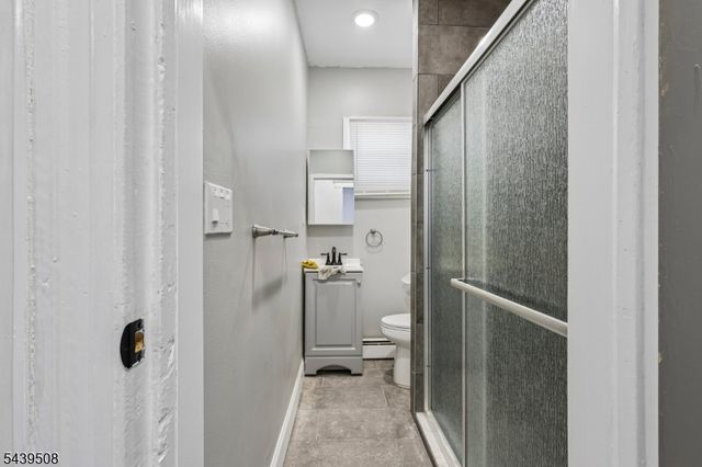 523 Franklin St, Elizabeth City, NJ 07206