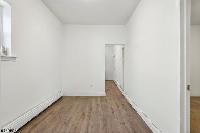523 Franklin St, Elizabeth City, NJ 07206