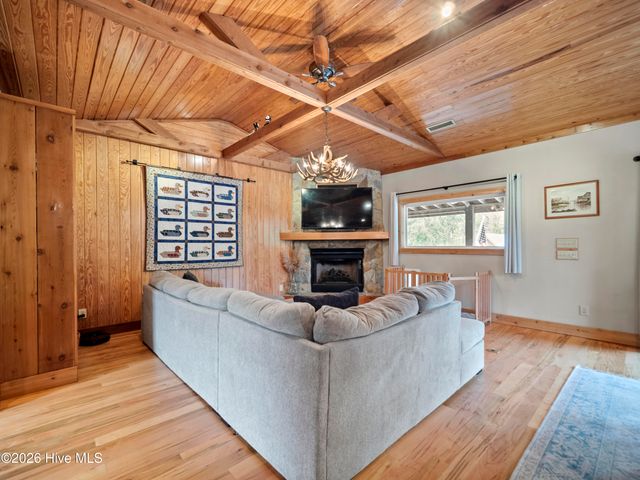 221 Estate Road, Atkinson, NC 28421