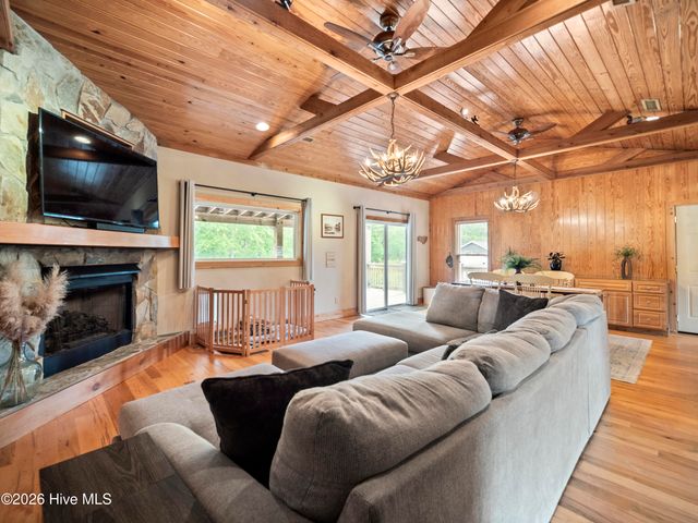221 Estate Road, Atkinson, NC 28421