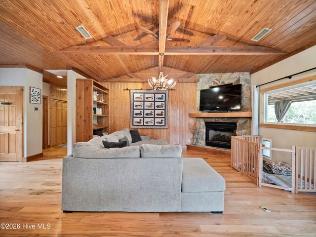 221 Estate Road, Atkinson, NC 28421