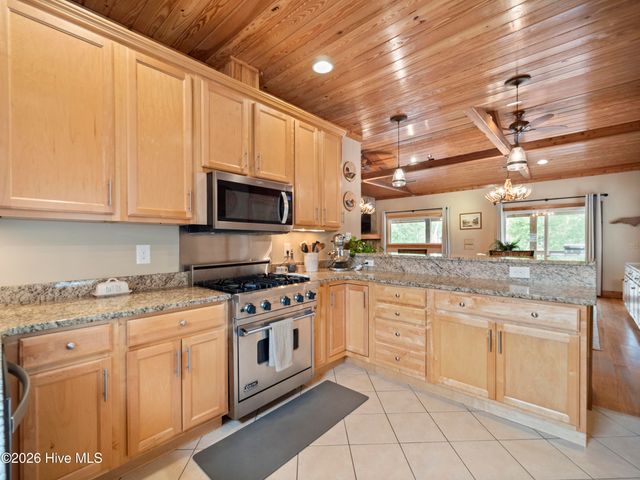 221 Estate Road, Atkinson, NC 28421