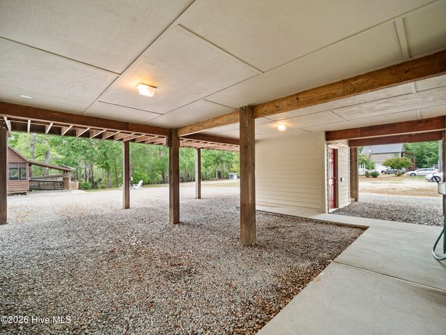 221 Estate Road, Atkinson, NC 28421