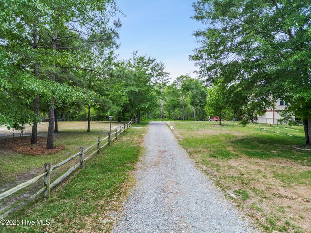 221 Estate Road, Atkinson, NC 28421