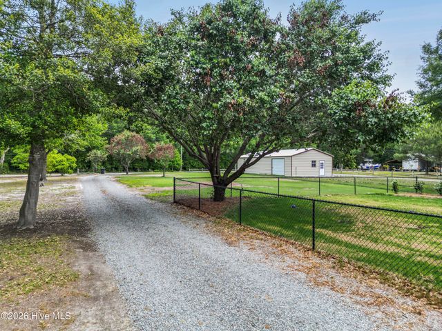 221 Estate Road, Atkinson, NC 28421