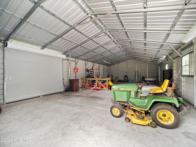 221 Estate Road, Atkinson, NC 28421