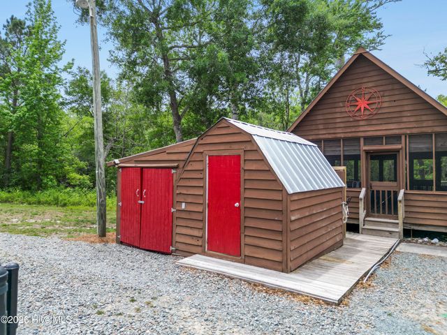 221 Estate Road, Atkinson, NC 28421