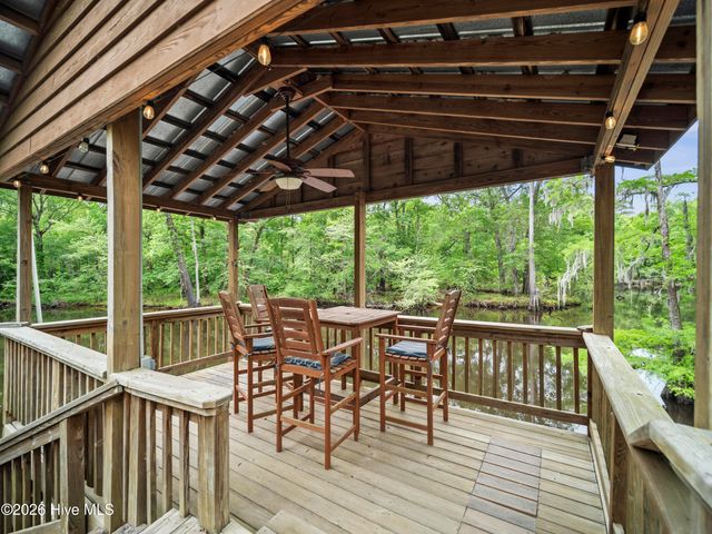 221 Estate Road, Atkinson, NC 28421