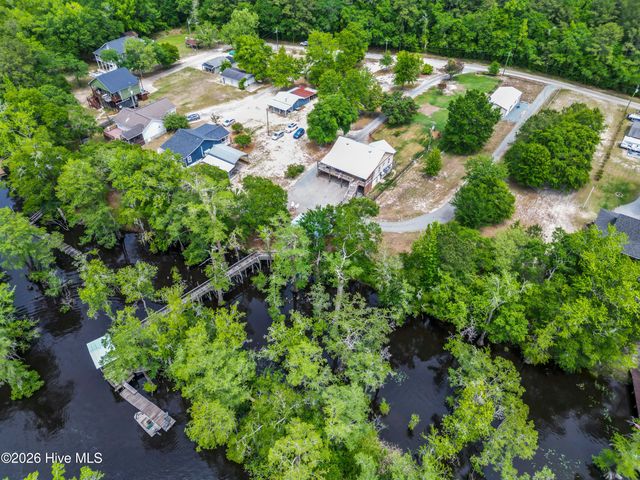 221 Estate Road, Atkinson, NC 28421