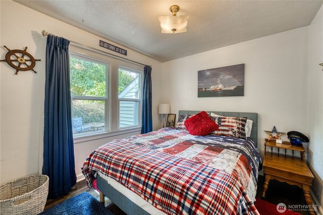2525 Veldee Avenue, Bremerton, WA 98312