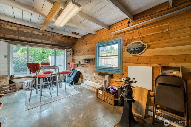 2525 Veldee Avenue, Bremerton, WA 98312