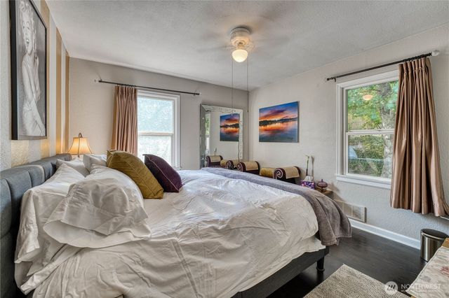 2525 Veldee Avenue, Bremerton, WA 98312