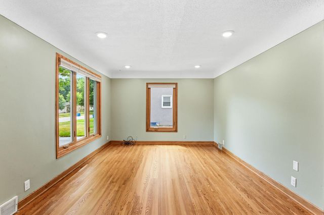 7326 Wentworth Avenue, Richfield, MN 55423