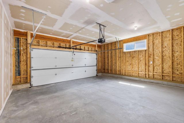 1096 Kamperschroer Way, Sun Prairie, WI 53590