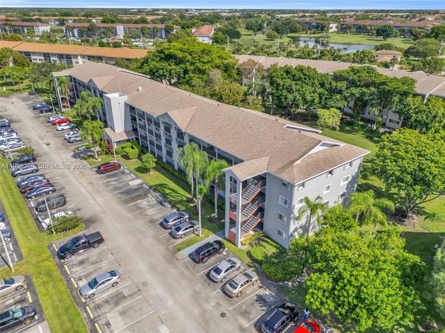 801 SW 138th Avenue 310E, Pembroke Pines, FL 33027