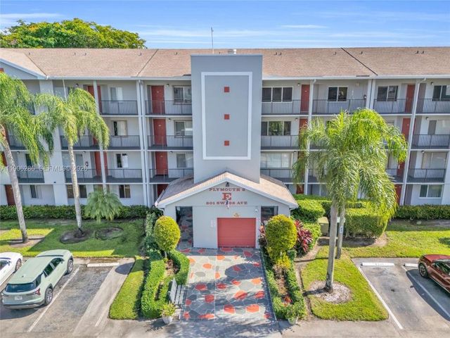 801 SW 138th Avenue 310E, Pembroke Pines, FL 33027