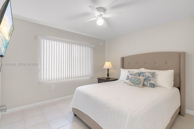 801 SW 138th Avenue 310E, Pembroke Pines, FL 33027