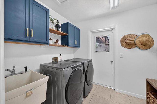 3002 WISTER CIRCLE, Valrico, FL 33596