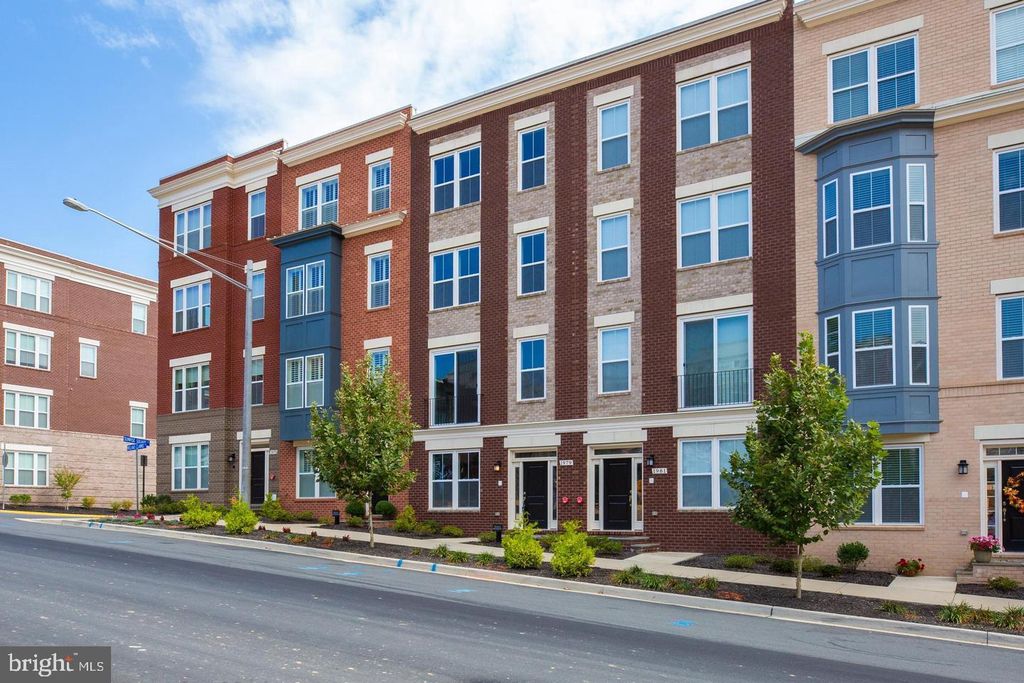 1979 ROLAND CLARKE PL, Reston, VA 20191