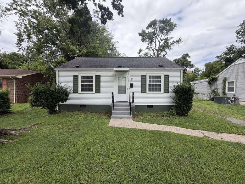 1507 McKennie Ave, Nashville, TN 37206