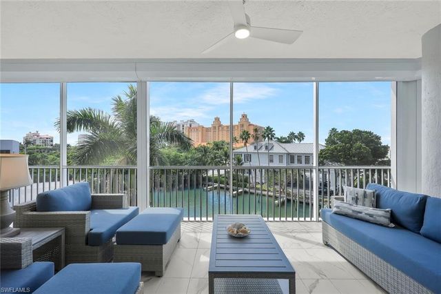 400 Flagship DR 402, Naples, FL 34108