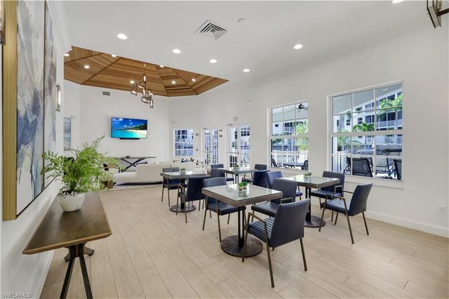 400 Flagship DR 402, Naples, FL 34108