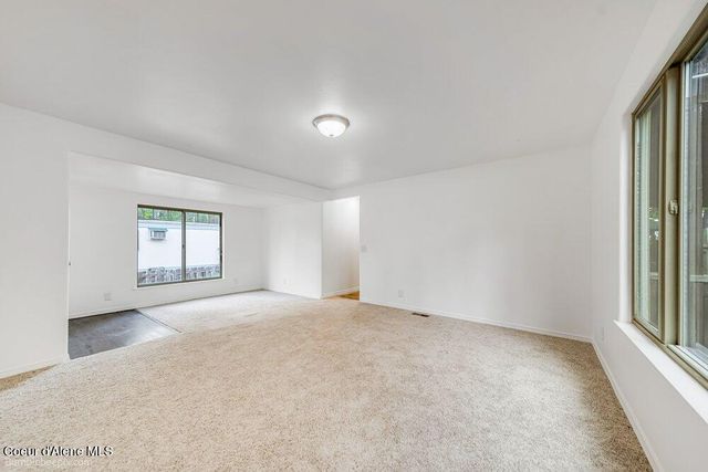 3075 E Collingwood Ave, Post Falls, ID 83854