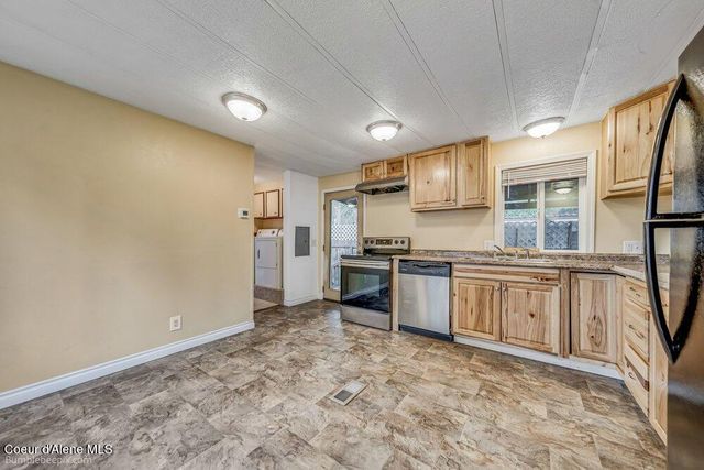 3075 E Collingwood Ave, Post Falls, ID 83854