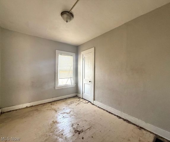 1276 E 133rd Street, East Cleveland, OH 44112
