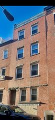 12 Moon St, Boston, MA 02113