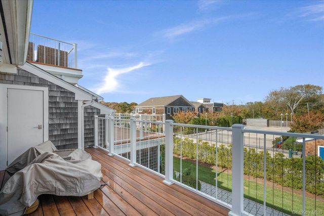 68 Foster Avenue 12, Hampton Bays, NY 11946