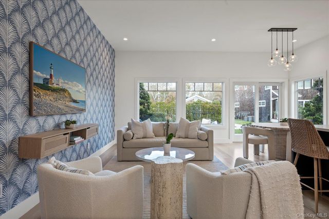 68 Foster Avenue 12, Hampton Bays, NY 11946