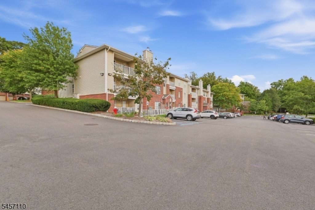 1301 Schindler Ln 1301, Wayne Twp., NJ 07470 — exterior