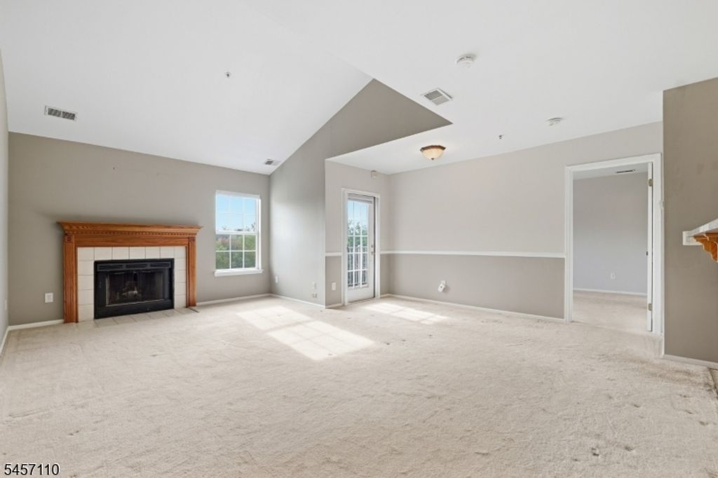 1301 Schindler Ln 1301, Wayne Twp., NJ 07470 — photo 5