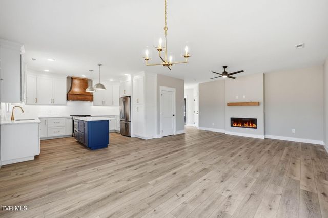 304 Monroe Drive, Bristol, TN 37620