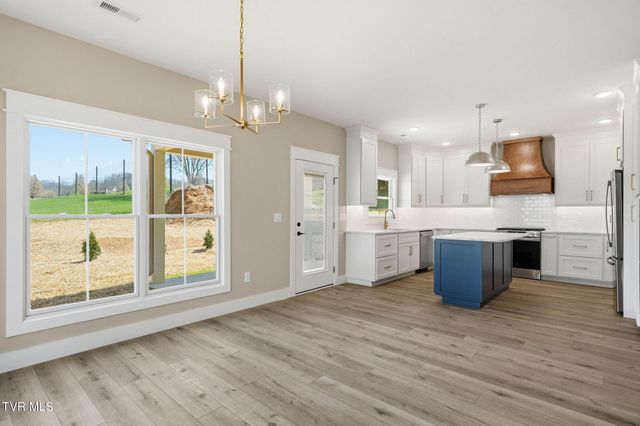 304 Monroe Drive, Bristol, TN 37620