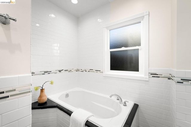 409 Pershing Dr, San Leandro, CA 94577