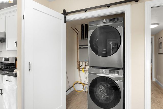 409 Pershing Dr, San Leandro, CA 94577