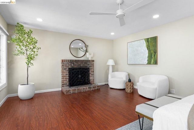 409 Pershing Dr, San Leandro, CA 94577