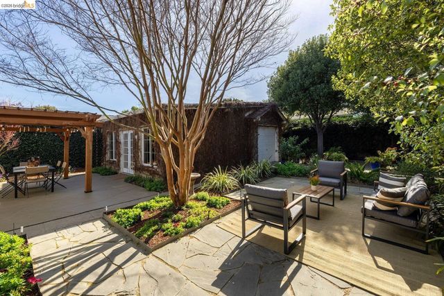 409 Pershing Dr, San Leandro, CA 94577